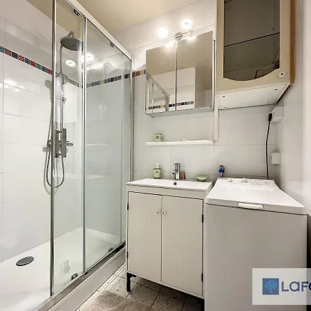 Face Au Port De Plaisance Avec Parking - Fr-1-746-7 *