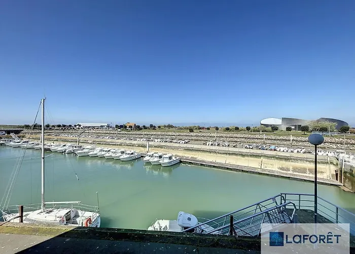 Face Au Port De Plaisance Avec Parking - Fr-1-746-7